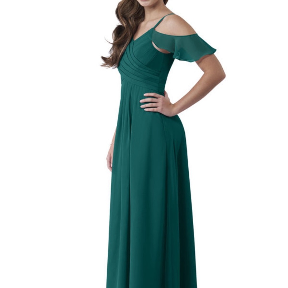 Dakota JBD cold-sholder sleeves green long dress. Size 16. Runs small